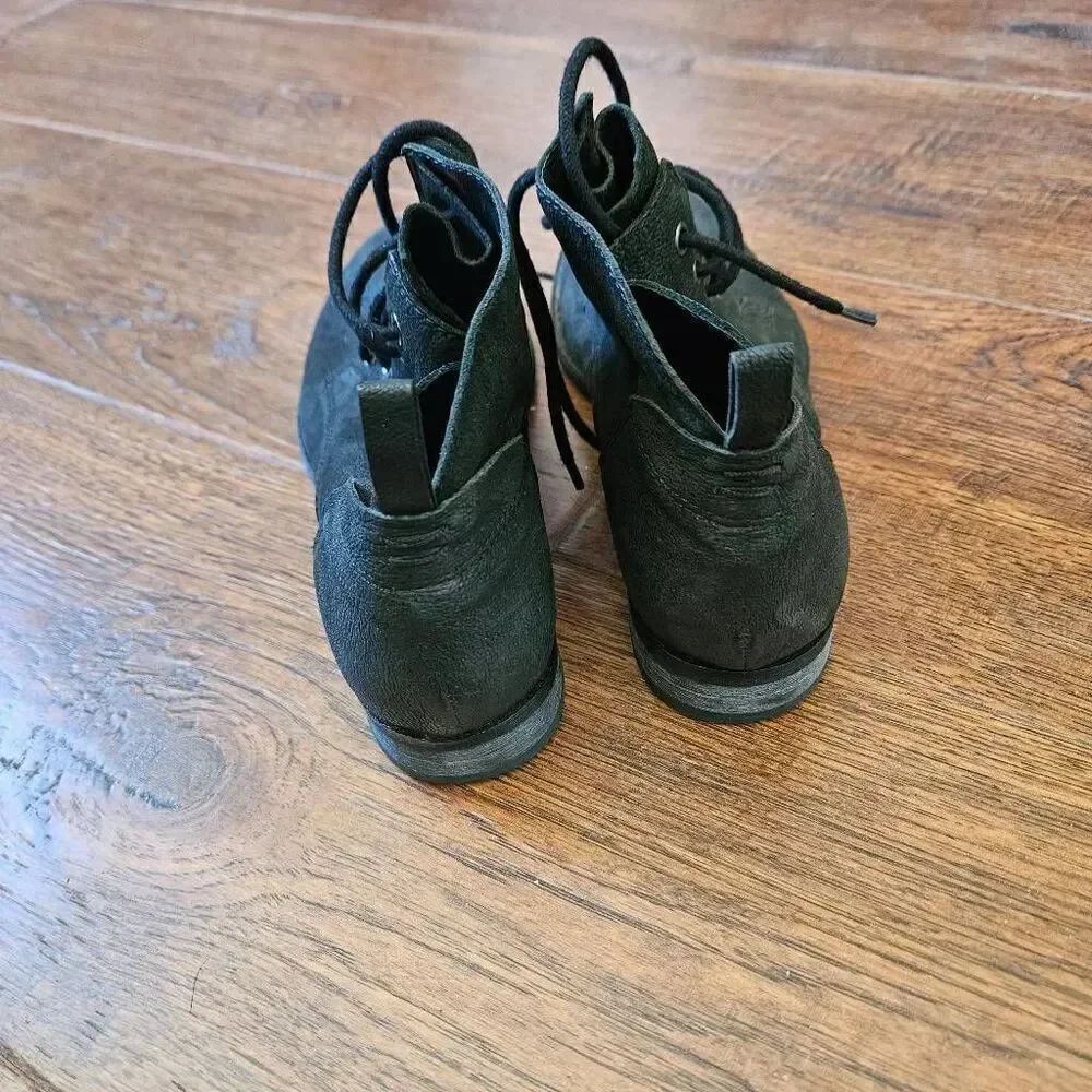 Sam Edelman Mare Ankle Boot - Picture 4 of 8